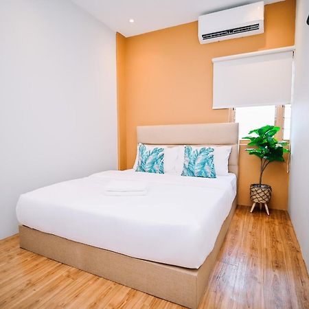 Swing & Pillows - Lebuh Victoria, Penang George Town Exterior photo